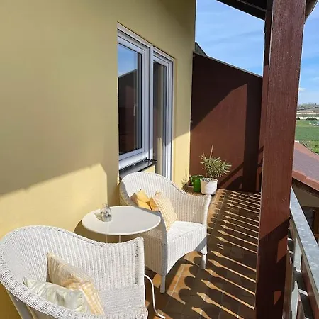 Zum Schwanen Garni Fogadó