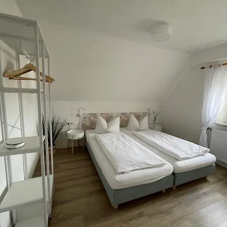 Zum Schwanen Garni Fogadó 2*