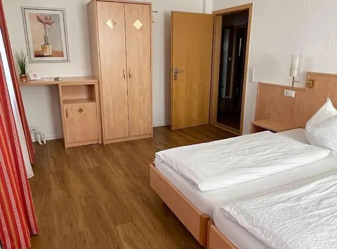 Zum Schwanen Garni Han/Misafirhane 2*