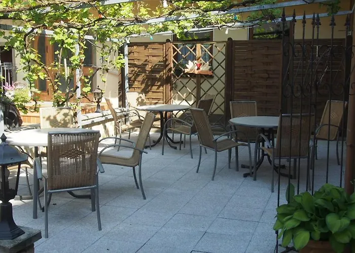 Han/Misafirhane Zum Schwanen Garni